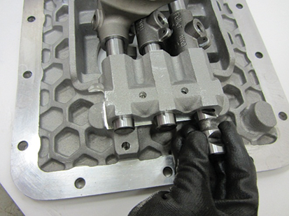 _Graphics/Web/TRSM0970_gear shift housing reassembly 15.png